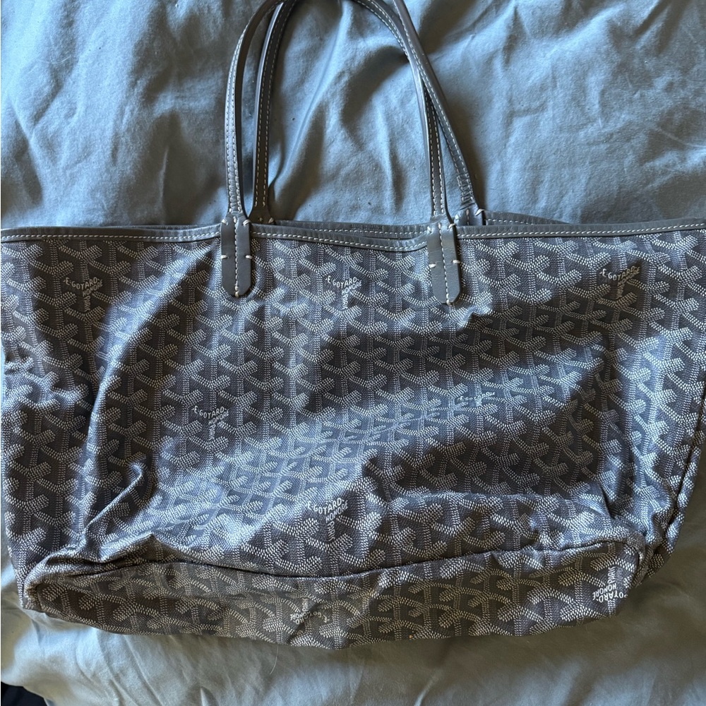 Goyard-like tote